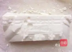Illustration of how to make red oil lactone tofu 3