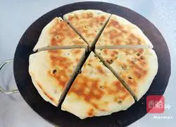 Thousand-layer Scallion Pot Helmet Bun Recipe Illustration 15