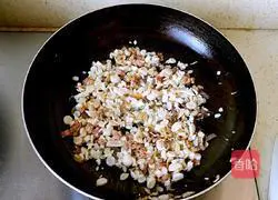 Illustration of how to make old-fashioned egg soup 5