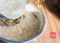 Illustration of Seaweed, Tofu and Bagua Soup 17