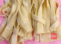 Illustration of how to make potato noodles with sesame sauce 13