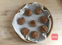 Illustration of how to make delicate and soft brown sugar blossom steamed buns 9