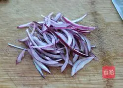 Illustration 3 of how to make stir-fried pasta with black pepper, mushrooms and bacon
