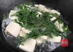 Wild celery leaf tofu soup recipe 11