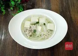 Illustration of how to make tofu and enoki mushroom soup 9