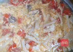 Illustration of how to make king oyster mushroom and egg soup 5