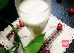 Pineapple Apple Banana Juice Recipe Illustration 9