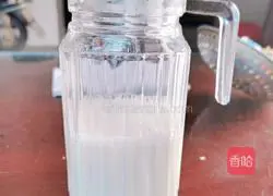 Illustration of how to make pearl milk tea 5