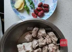 Illustration of how to make Dabu Pork Ribs Soup 1