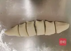 Apple and Purple Sweet Potato Buns Recipe Illustration 3