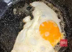 Eggs Bamboo Sheng Illustration of making noodles 4