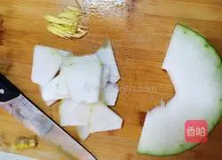 Salted egg and winter melon soup Illustration of how to do it 1