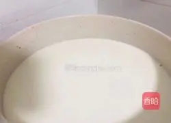 Ginger juice hits milk Illustration of how to do it 4