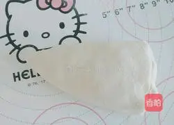 Illustration of how to make green onion pancake 5