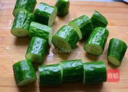 Illustration of how to make pickled cucumbers 2