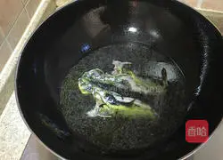 Yellow spicy diced tofu soup recipe 4