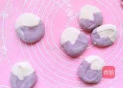 Illustration of how to make two-color purple sweet potato buns 14