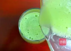 Yakult Snow Pear and Cucumber Juice Recipe Illustration 8