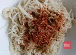 Illustration of homemade spicy crispy noodles 3