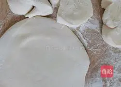 Illustration of Homemade Scissor Noodles 2