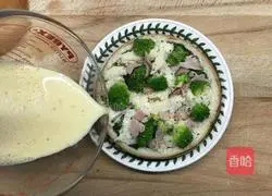 Illustration of how to make roasted bagel with broccoli, ham and non-explosion salty pie 7