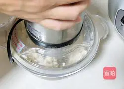 Illustration of how to make Donghe meatloaf 2