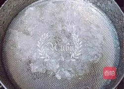 Recipe for Three Treasures Soup to Replenish Qi and Beauty - Xueyan Peach Gum Saponaria Rice (for two people)