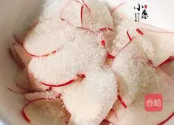 Illustration of how to make red radish and rose flowers 8