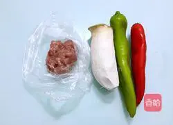 Illustration of how to make fried pork slices with king oyster mushrooms 1