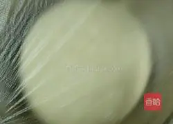 Illustration of how to make mushroom and pork buns 5