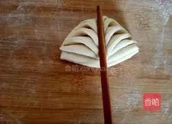 Illustration of how to make colorful steamed buns 10