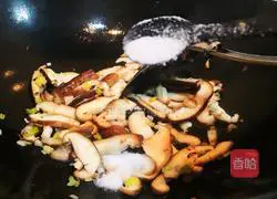 Illustration of making mushroom noodles 8