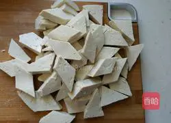 Illustration of how to make fish head stewed with tofu 2