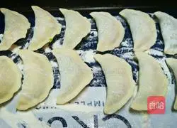 Illustration of how to make vermicelli tofu and egg dumplings 3