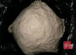 Illustration of how to make ham and shrimp pizza 1