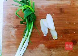 Illustration of how to make cold shredded chicken#light food and reduce fat#3