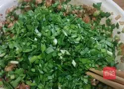 Illustration of how to make pork skin buns 14