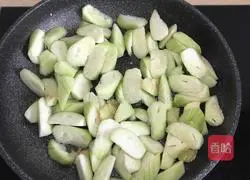 Illustration of how to make Feiga Luffa Soup 6