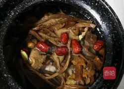 Illustration of how to make tea tree mushroom, Agaricus blazei blazei and chicken soup 4