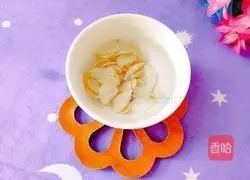 Tremella lily Illustration of how to make soup 2