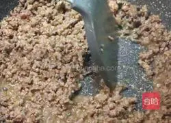 Chengdu - Illustration of how to make dandan noodles 7