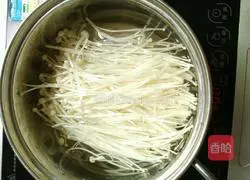 Enoki mushroom tofu soup recipe 9