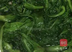 Cantonese-style illustration of chrysanthemum chicken soup 3