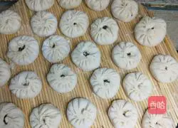 Waste beetroot Illustration of how to make meat buns 12