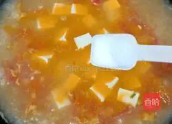 Illustration of tomato tofu and lean meat soup 12