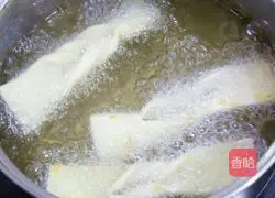 Illustration of how to make orange peel and sesame egg powder 8