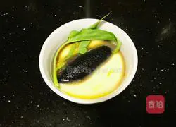 Illustration of making sea cucumber egg custard 13