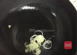 Illustration of how to make shredded potato soup 3