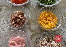 Illustration of how to make siomai 2