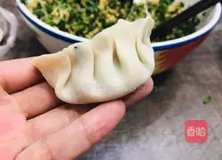 Illustration of how to make leek and egg dumplings 15